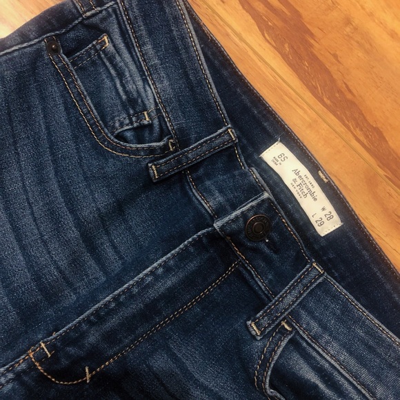 Brand New Abercrombie & Fitch Jeans - Picture 4 of 4